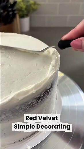 Red Velvet Simple Decorating #RedVelvetCake #CakeDecorating #Baking #ValentinesDay