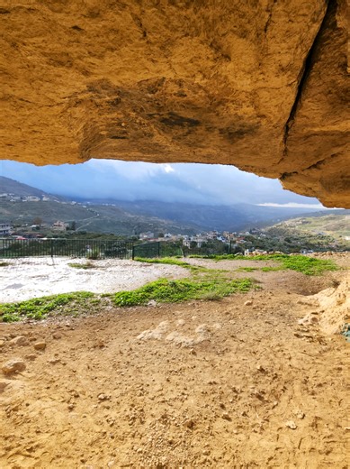 استكشاف مناظر طبيعية ساحرة في الطبيعة