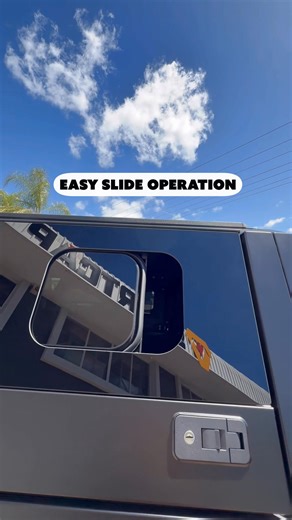 Shop dog Zulu approved! 🐾 Sliding Window AirVent = Cool, happy pups all year round 🐶 | RSi SmartCap Australia