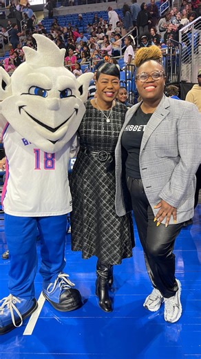 United Way of Greater St. Louis on Instagram: "🏆playmaker moves by @hibbettofficial and celebrating @saintlouiswbb Our CEO, Michelle Tucker, attended the Saint Louis Women’s Basketball game versus Fordham for Education Day! United Way and Hibbett joined forces at halftime to recognize young community members of the Greater St. Louis Area. Thank you, Hibbett, for your generosity in support of United Way of Greater St. Louis’ pillar of early childhood and youth success! And we’re so proud of @coa