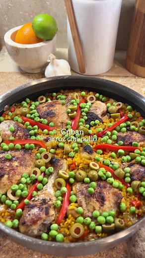 Arroz con Pollo Cubano: Receta Familiar y Sabrosa