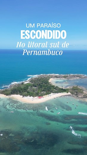 Pernambucanos por Aí • Dicas de Viagem • Camila Andrade on Instagram: "Tu conhece a Ilha de Santo Aleixo, em Sirinhaém-PE? 🏝️UMA ILHA PARADISÍACA DE ORIGEM VULCÂNICA NO LITORAL SUL DE PERNAMBUCO, COM UM CENARIO SURREAL, E ÁGUA CRISTALINA, PERTINHO DE RECIFE. Simbora valorizar o turismo da nosso país Pernambuco. 📲 Já salva esse DICA ARRETADA, e compartilha com as amizades 🏝️Pooovo, a Ilha de Santo Aleixo, é um verdadeiro paraiso secreto em Pernambuco, um dos lugares mais incriveis que já visit