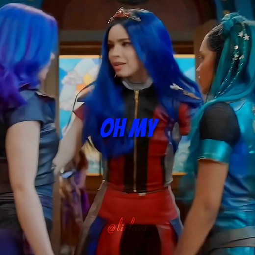 Night falls - Cast Descendants #descendentesedit #descendants #descendants2 #descendants3 #descendientes #disneyplusvoices #disneyplus #eviedescendants#descendants #descendants3 #evieandmal #maldescendants #umadescendants #overlaylyrics #lyrics #livfavs
