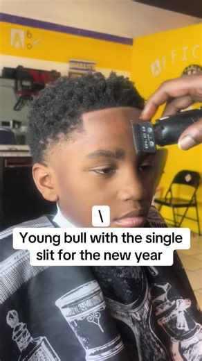 How u rocking your slits #eyebrowslit | Eyebrow Slit