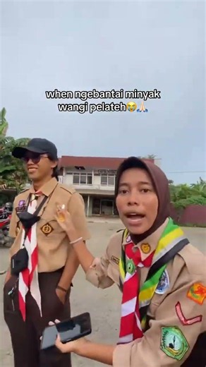 habiskan parfum!! kk hanya mampu tersenyum... #pramuka #pramukaberani #pramukaindonesia #17agustus