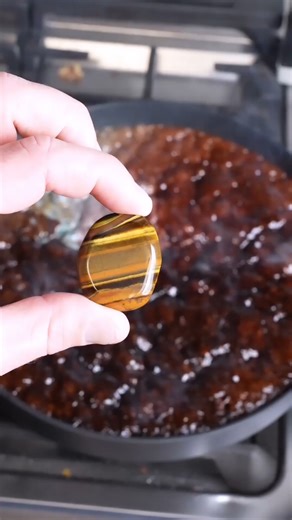 940K views · 4K reactions | How to make giant candy in my pan! #CookingHack #Candy #CreativeCooking | Noah Klein 614Lyfe | Facebook