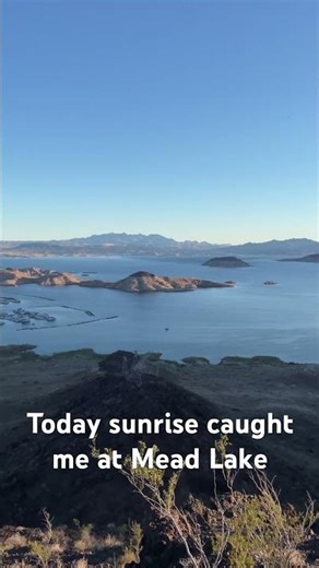 Trucker's view!Today i stoped at Mead Lake Nevada