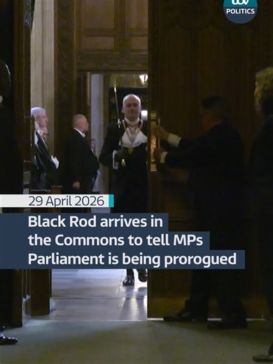 Black Rod arrives in the Commons to tell MPs that Parliament is being prorogued, which means this session of Parliament has formally ended and another will start with the King's Speech #politics @itvnews