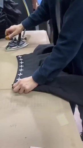 Simple and Beautiful #instagram #ankara #style #sewingtricks #sewinghack #youtubeshorts #shorts | Crafts & Fashion