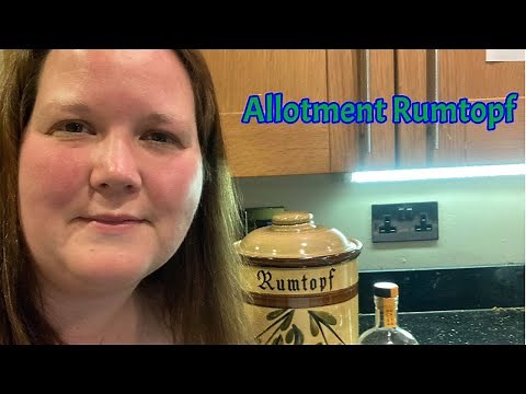 A quick demonstration of how to make a traditional 'Rumtopf' from seasonal fruits