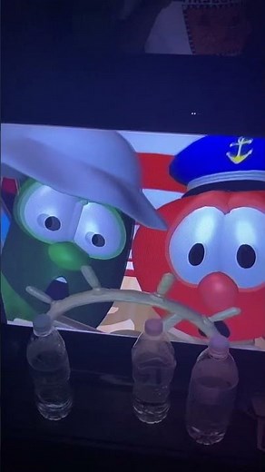 VeggieTales Bob and Larry Screaming