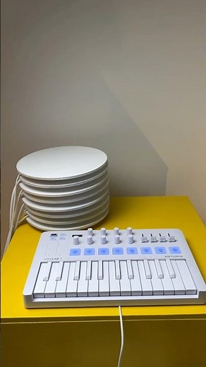 Arturia Minilab 3 Alpine White