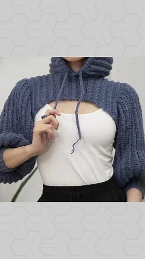 How to Crochet a Cozy Hoodie Shrug in 5 Easy Steps