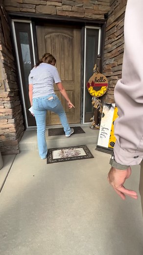 This is your moment to call Local Bug Guy and get your house sprayed before it’s too late. - All the bugs need somewhere warm for the winter and they might just choose your house! Good thing we are only one call away! #localbugguy #pestcontrol #spider #fyp #bugs | Local Bug Guy | Facebook