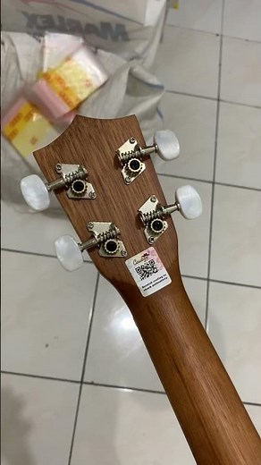 Ukulele Cowboy UK23-NA Concert