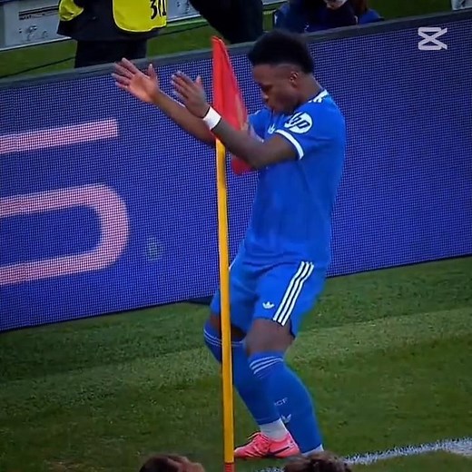 Vini jr dance moments #viral #edit #football #viral