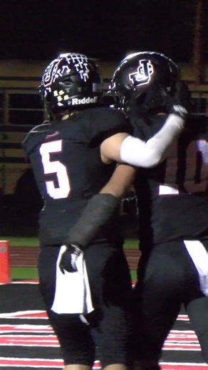 Indians Offense Clutch Score Before The Half Johnston City’s offense caught fire late in the first half after falling behind 18-16. Marcus Leitzen sparked the surge with a huge gain off a screen, breaking tackles and taking it inside the 10. That set up Kaiden Koenig’s touchdown pass to Wyatt Henderson, giving the Indians a 24-18 halftime lead. Leitzen and the offense kept rolling as Johnston City pulled away for a 38-25 win, moving on to face the winner of Chester/Maroa-Forsyth in Round 2. Full