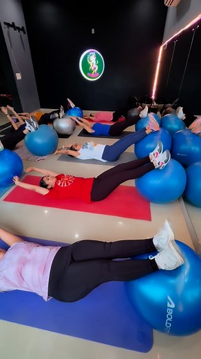 When the gym ball meets your core, the burn is real 💥 A few sets of these and your abs will definitely talk back to you! 🏋️‍♀️ Try it out & feel the difference 👊✨ #coreonfire #absworkout #gymball #newvideo #fitmoms #workoutathome #workoutvideos | Hitthefloordancestudio