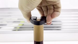 Electric Wine Opener Set, Cordless Battery Operated Corkscrew, Storage Base, Foil Cutter, Pourer, 2pcs Vacuum Stoppers