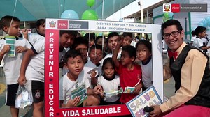 2.7K views · 70 reactions | Cuida la salud de tus niños Una boca sana nos permite alimentarnos bien, hablar y sonreír con confianza. Minsa lanzó la campaña que promueve una adecuada #SaluBucal | Ministerio de Salud del Perú | Facebook