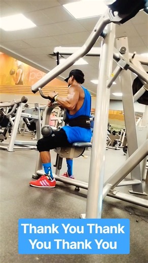 Big Back Day Workout in Machine. hitting all Lats. Health Prosperity to All #trainer #pulldown #gym