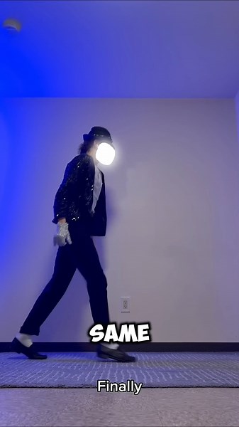 With this easy trick you will learn to moonwalk 😱~#shorts