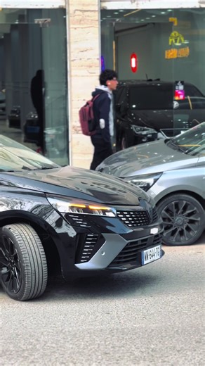 Exploring the Clio 5: A Deep Dive into Alpine Features