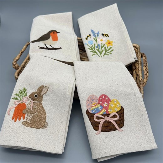Spring Table Decor | Embroidered Easter Cloth Napkins Set of 2 or 4 - Etsy