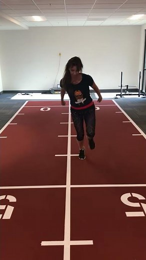 Crossover hop with 1080 Sprint