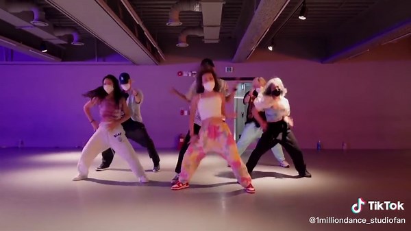 #PingPongChallenge #1milliondancestudio #dance #pingpong