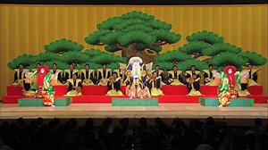 【September Cinema Kabuki】 The September Cinema Kabuki presentations are the dance, ‘RENJISHI’ ('The Father and Son Shishi Lions') and the comedy, ‘RAKUDA’ (‘The Camel’) in cinemas from September 27th (Fri) – October 3rd (Thu). These two performances, the October 2007 production of ‘RENJISHI’ at the Shinbashi Enbujo Theatre, and the August 2008 production of ‘RAKUDA’ at the Kabukiza Theatre, will be screened consecutively as Cinema Kabuki! ‘RENJISHI’ STORY: The Kabuki Lion Dance ‘RENJISHI’ usuall