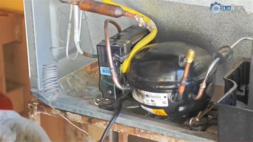 13K views · 3.2K reactions | Troca de compressor inverter #compressor #dicas #inverter | Técnico Sincero | Facebook