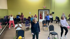 🦃 Thanksgiving week vibes at Bodyplex! Here’s a peek at one of our advanced senior classes—talk about motivation! Our seniors push their limits every week, proving that strength, consistency, and confidence have no age. Let this video inspire you to keep showing up for yourself, too! Especially this week, with schedules being a little different with the holiday. Thanksgiving Week Schedule: 👉 Monday & Tuesday – normal class schedule 👉 Wednesday – morning classes only 👉 Friday – morning BODYPU