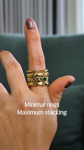Ring Stack Tips You Don't Know you Needed #stylingtips #stackingrings #goldjewelry