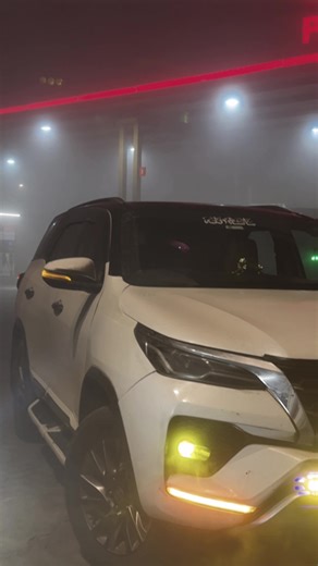 Exploring Elentra: A Car Lover's Dream Ride