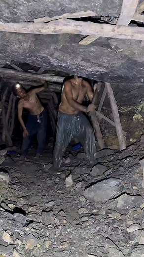 122K views · 18K reactions | Have you ever seen mining like this finding this hidden treasure under the earth .#blackdiamond #mining #coal #coalmining #viral #viralreel #gold #foryou #diamond #goldmine | Mining Empire | Facebook