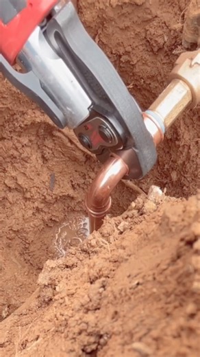 Discover the Smallest and Smartest Press Tool