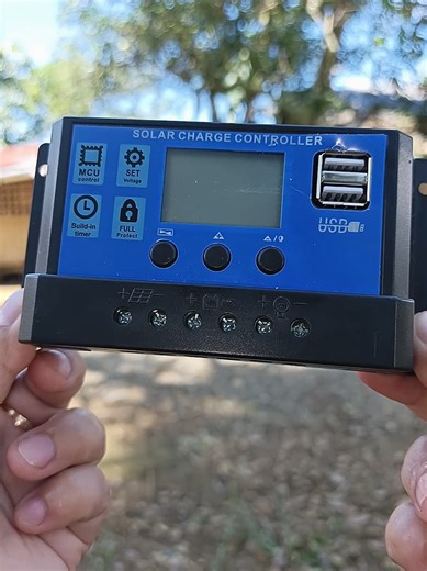 Choosing the Right Solar Charge Controller: 10A or 30A?