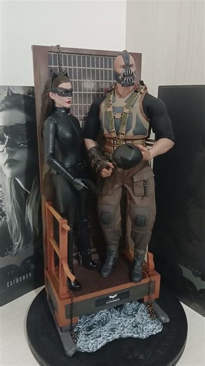 Catwoman & Bane, escala 1/6, de la película, Batman, El Caballero de la noche.