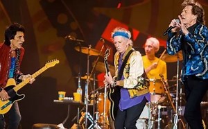 Desert Trip- the rolling stones - jumping Jack flash