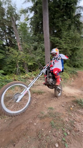 The XR100 chopper has been welded back together for more shredding 😂😭 Rate the handling 1-10. @redbullmotorsports @redbull @motosportinc @rdrco.inc @bbrmotorsports @allballsracing_ #XR100 #CRF100 #chopper | Carson Brown