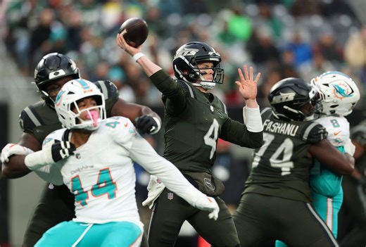 On a day of Jets QBs past and present, thoughts of Fernando Mendoza as the future