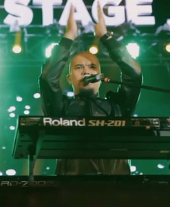 Roman Picisan - Dewa 19 #original #legend #nostalgia #music #viral #kenangan #clips #dewa19 #baladewa19 #once #andra #ahmaddhani #arilasso #tyonugros #yuke #agung #romanpicisan #rock #live #fyp #fypシ #foryou #foryoupage #musicvideo