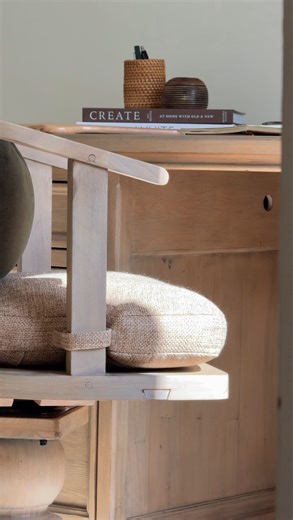 That feeling when your home just smells right… calm, fresh, and a little bit luxurious. It’s not luck; it’s habit. Small daily rituals that keep every corner feeling beautiful. . . . . *contains previously declared pr products #homescentuk #cleaninghabits #cosyhomevibes #ukhomes #freshhomefeels #asmraesthetic | Nerkesha Rogers