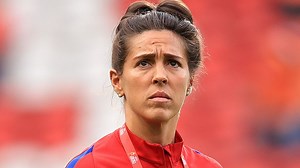 Manchester United Women head coach Casey Stoney says Fara Williams will retire an 'icon of the game'