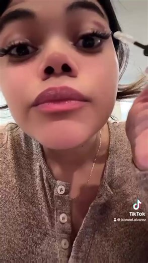 DIY Cluster Lashes Tutorial: Steps for Natural Beauty