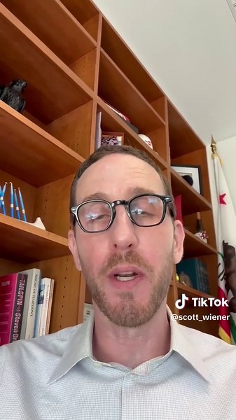 Public transit heads rise up 🚍🚎⛴️🚊🚞 #transit #california #sanfrancisco #muni #bart #publictransit #numtot #trains #bus