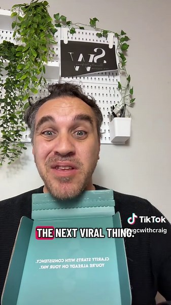 For the first time introducing SYNKD Vigen clear mind plus black currant dummies with lions mane vitamin B5 chaga and reishi  #Concentration #Energy #Vitality #Students