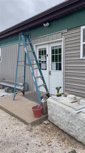 🚧✨ A Facelift is happing at Billy Bob HQ! ✨🚧 Hold onto your hard hats, folks — the ol’ headquarters is gettin’ a facelift! That’s right, we’re trading in our classic “shabby chic” siding for some brand-new, blinged-out shiny metal. The kind that says, “We might NOT know what we’re doing, but we look good doing it.” 😎 Leading the charge? The dream team: Cody, Randy, and Tony — Jack of all trades, masters of none, and proud of it! They’ve got power tools, big ideas, and just enough knowledge to