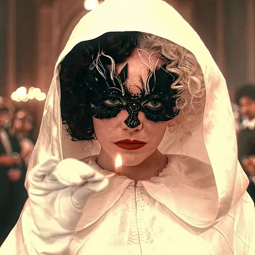 Exploring Iconic Scenes from Cruella